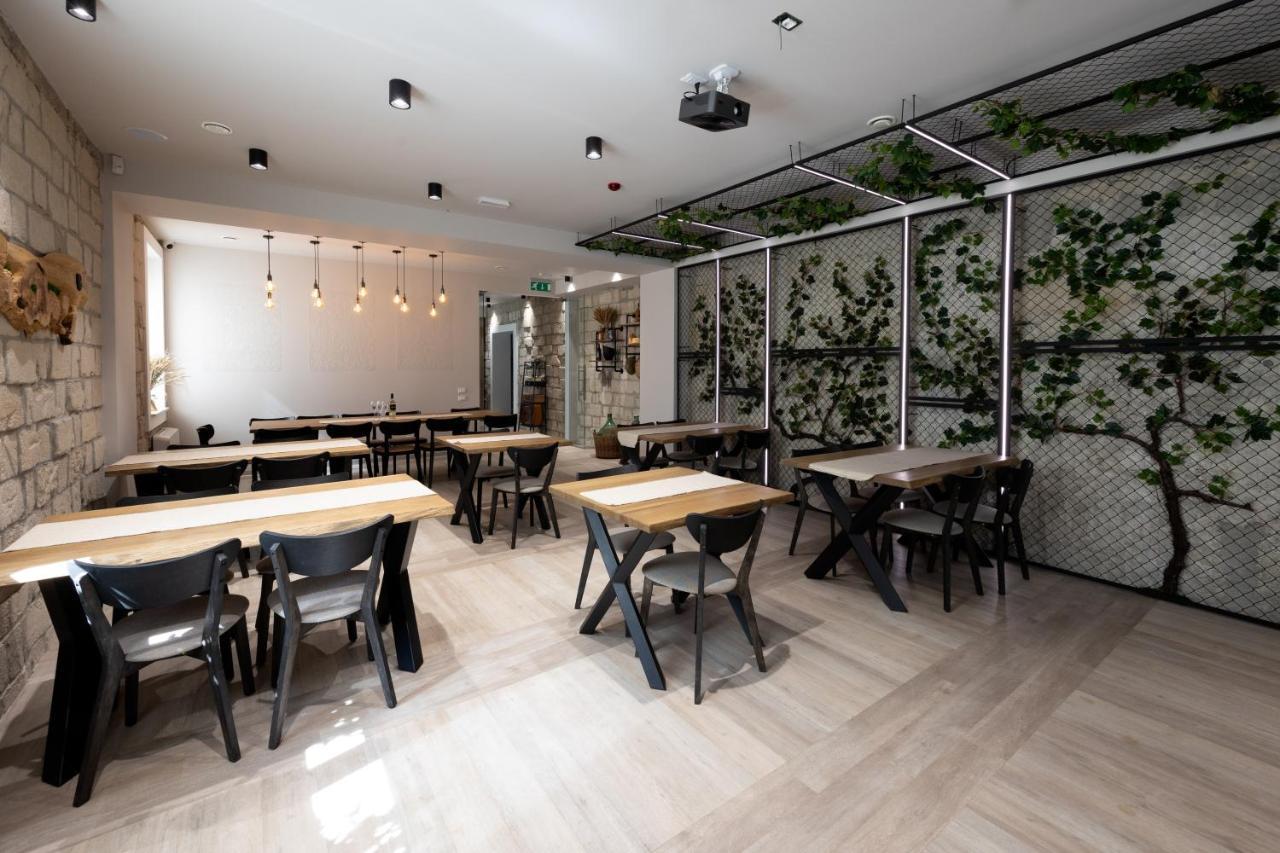 Ecodor Hotel Várhely Kültér fotó